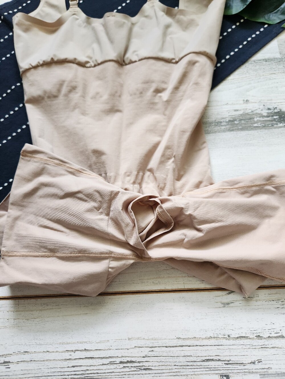 Spanx Shape My Day Open Bust Mid Thigh Shapewear Bodysuit Size Large - Picture 3 of 7